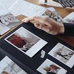 dřevěné fotoalbum
