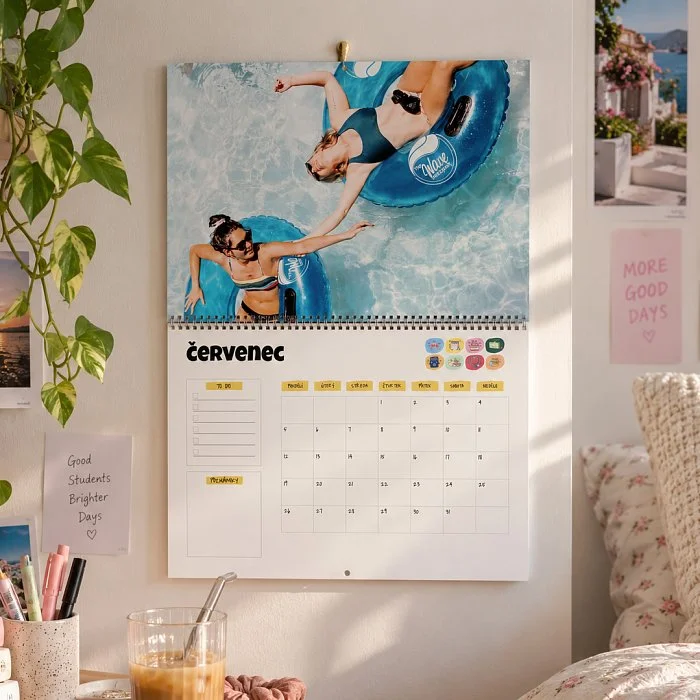 DIY fotokalendář se samolepkami