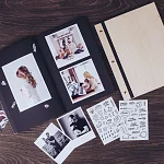 dřevěné fotoalbum