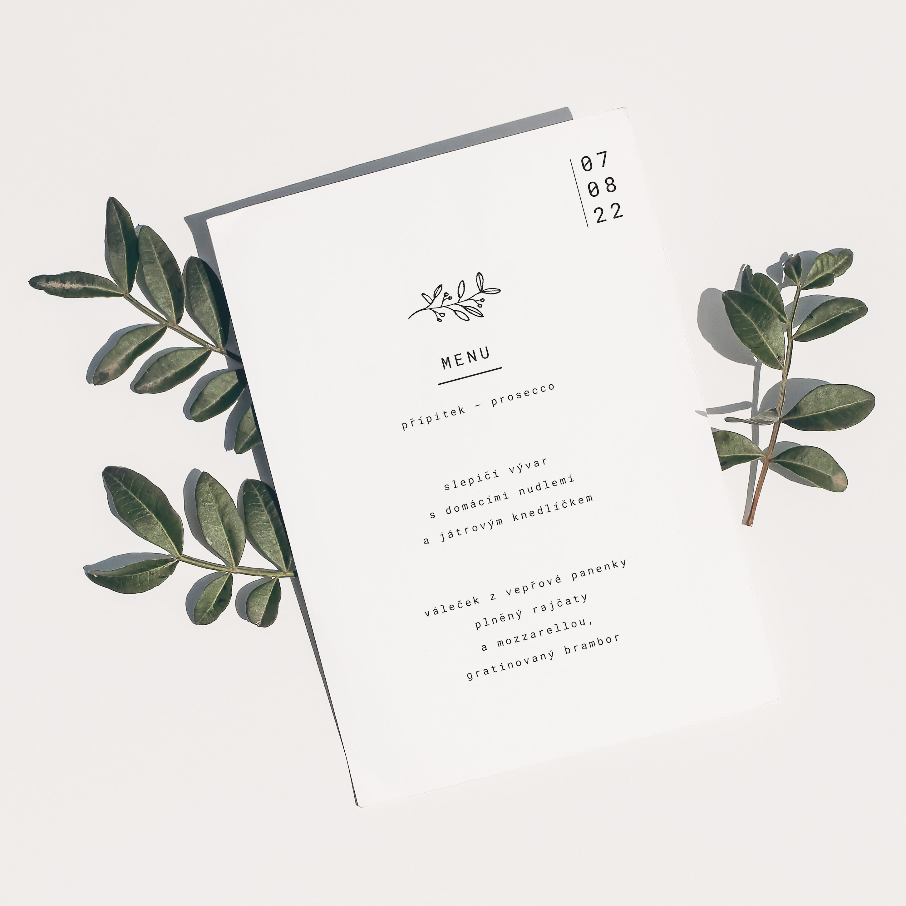Levně svatební menu No.8: formát svatebního menu 10x15cm, výběr papíru Warmtone, formát svatebního menu 15x21cm, výběr papíru Warmtone